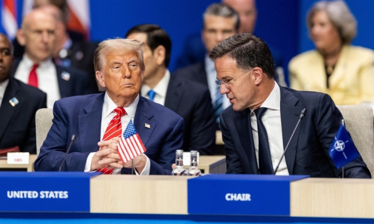 Rutte se Trumpu pošalil z vzdevkom 