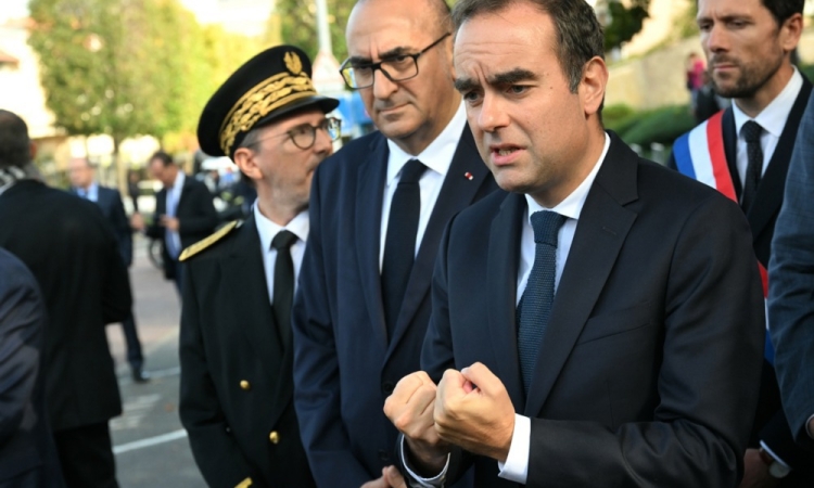 Macron in Lecornu predstavila novo francosko vlado