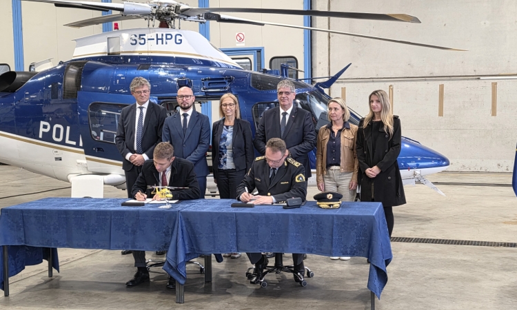 Slovenija kupila dva nova helikopterja za nujno medicinsko pomoč